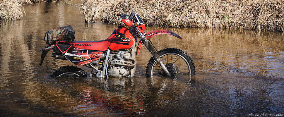 Как владимирские эндуристы мотоцикл в ручье утопили
