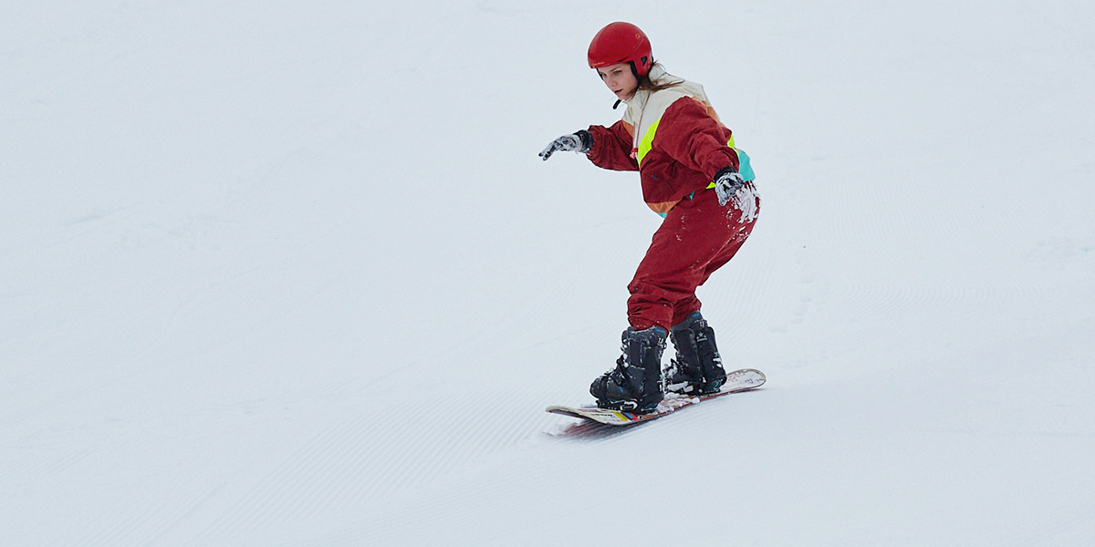 Встаём на сноуборд в центре Владимира: тест-драйв горнолыжного склона на Студёной горе