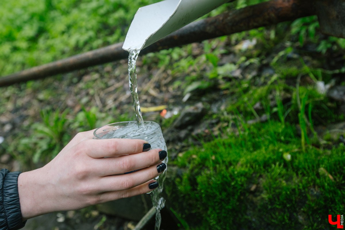 Бармен-дегустатор определил самую вкусную родниковую воду во Владимире