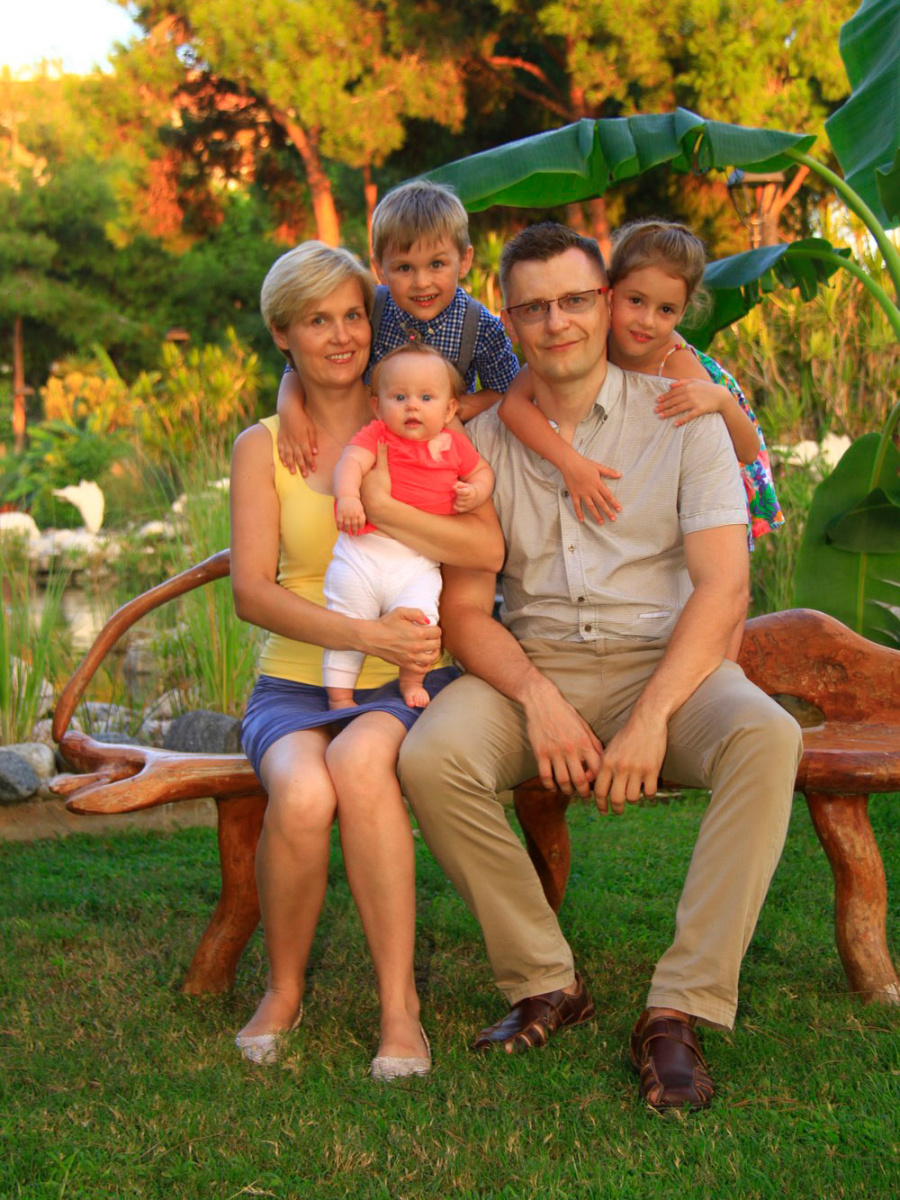 Екатерина Смирнова с семьёй