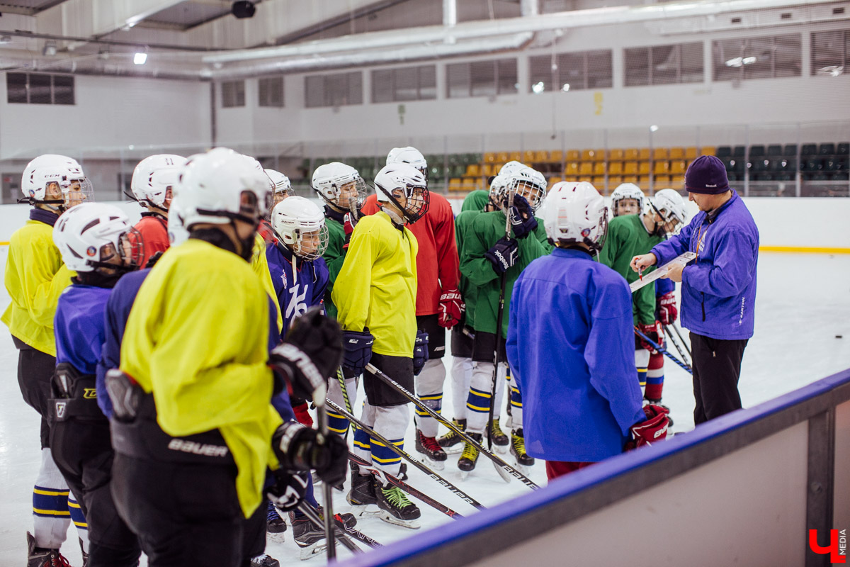 Юные лица владимирского хоккея. 5 спортсменов, которые занимаются в ДЮСШ № 8 по хоккею с шайбой и фигурного катания на коньках