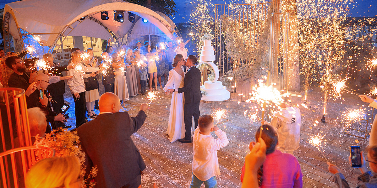 Свадьба wedding-специалиста: три города, три праздника и фейерверк в центре Москвы