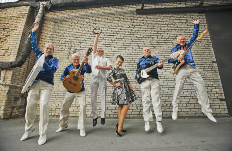 Ретро-шлягеры от ВИА «Поющие гитары»