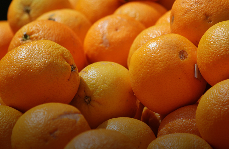 108 апельсинов, цвет настроения - красный и особенности восточного Нового года во Владимире