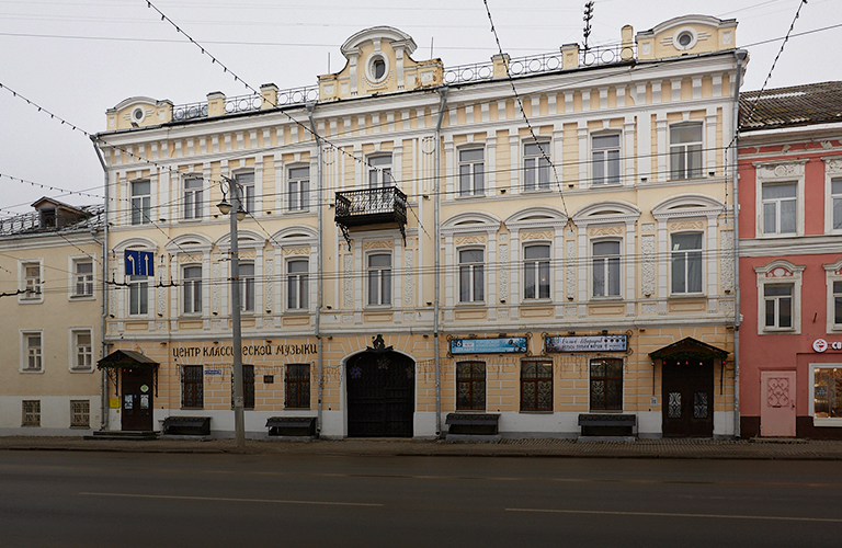 Ресторан, банк и дом музыки: история одного здания на главной улице Владимира