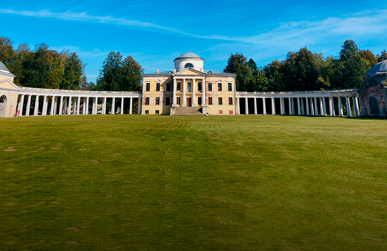 Где жили князья и графы: 8 эффектных усадеб со всей России, снятых парой из Владимира