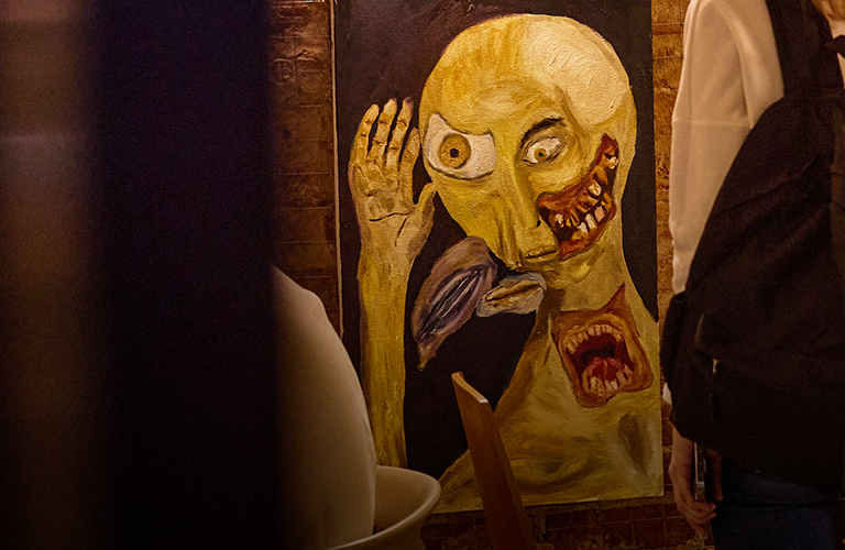 Обратная сторона луны. Главные творческие факапы на выставке «плохих работ» во Владимире