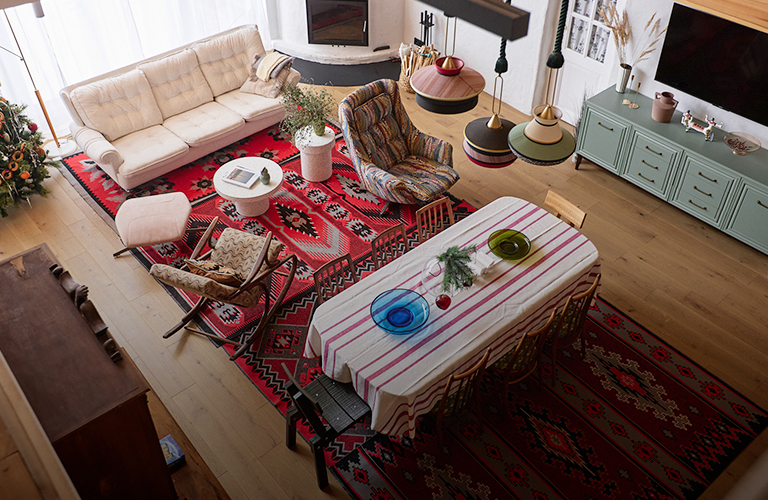 «Зеркало», «Солярис» и «Ностальгия». Микс эпох в интерьере суздальской избы из серии «Тарковский»