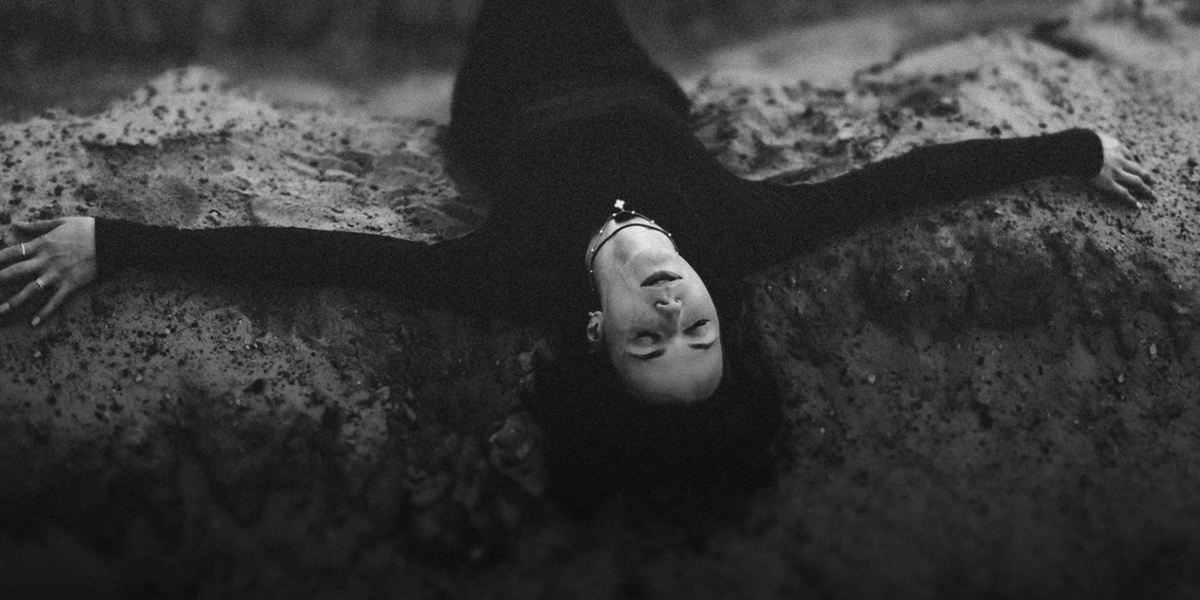 Ведьма, фея и русалка. Темные стороны женской сути в сказочных мирах фотографа Екатерины Лебедь