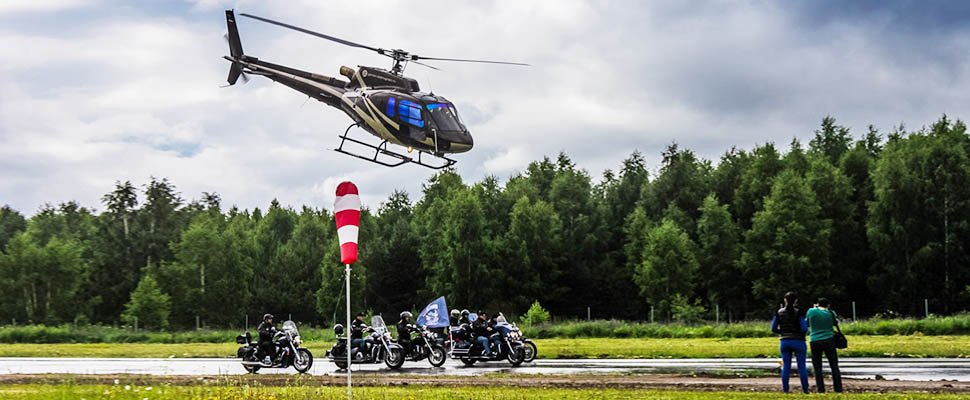 Под прикрытием авиации: Мерседесы и мотоциклы в Доброграде