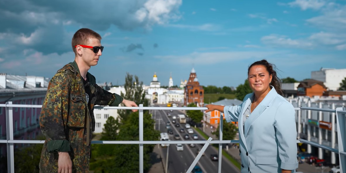 Столичную ведущую youtube-канала прогнали с крыши во Владимире