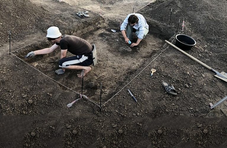 След средневекового воина и шумящий амулет: под Суздалем обнаружен потерянный некрополь
