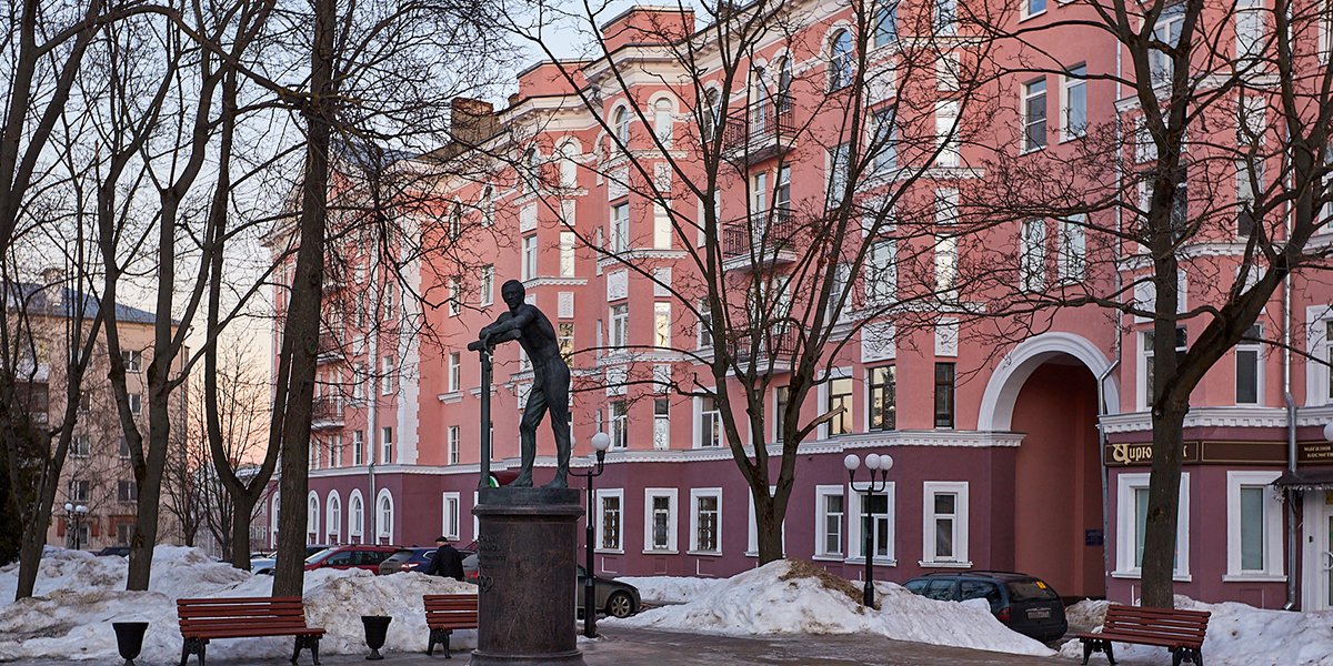 Эстетика советского классицизма во Владимире: 7 зданий в духе сталинского ампира