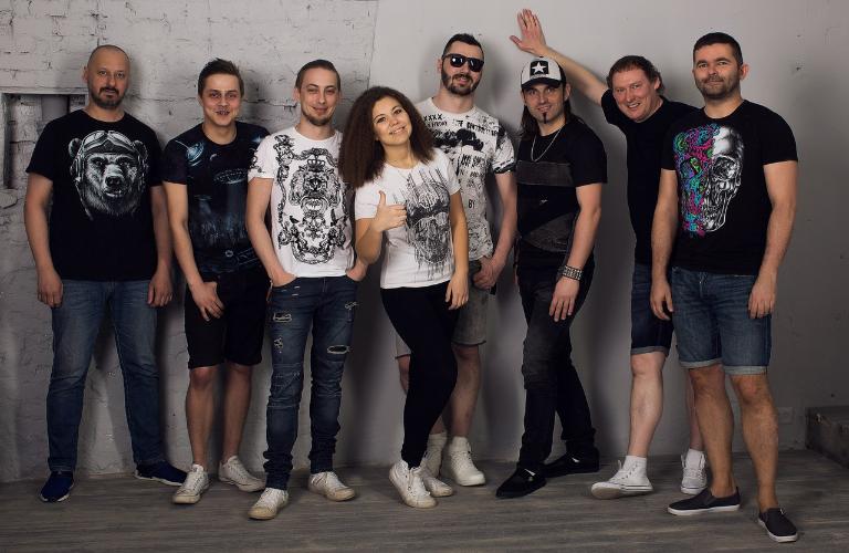 Рок и духовые: Нетривиальное сочетание на «Дискотеке 90-х»