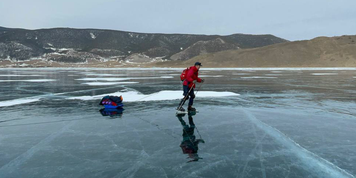 На коньках по Байкалу в стиле Беара Гриллса: личный рекорд владимирского туриста
