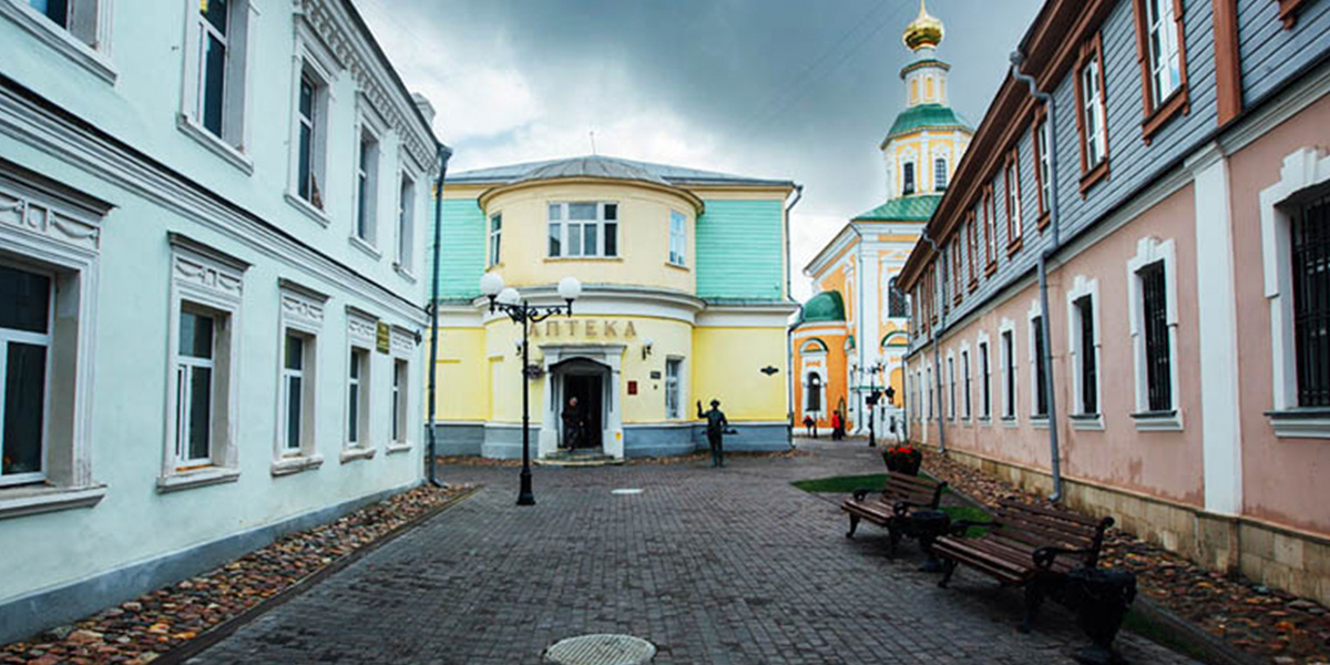 «Старой аптеке» 215 лет: интересные факты из истории здания на Георгиевской