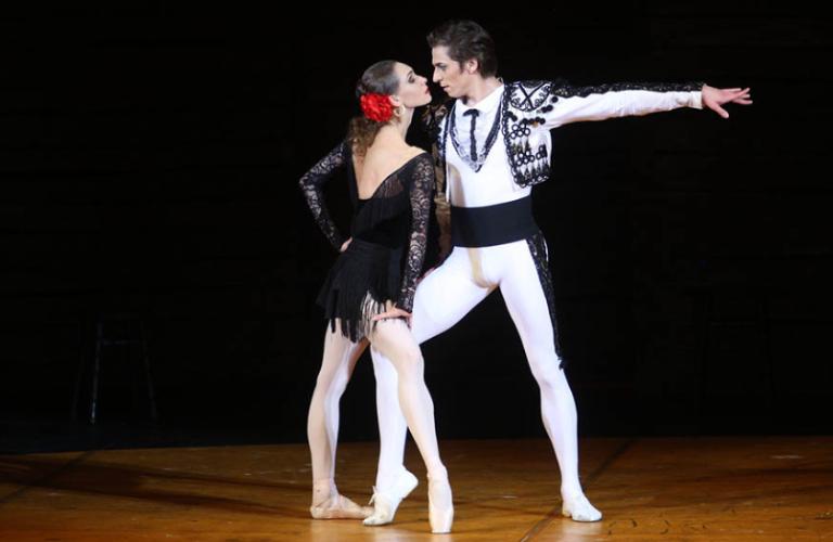 Большой театр в кино: «Кармен-сюита / Петрушка»