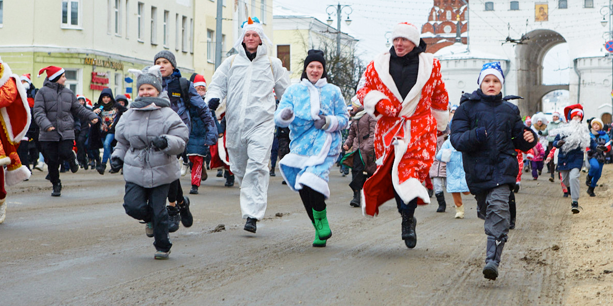 Традиционный забег Дедов Морозов во Владимире отменили из-за погоды