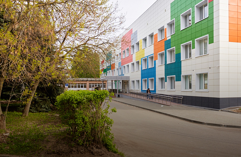 Скорая помощь с любовью! Компания «Дау Изолан» отремонтировала противошоковую палату ОДКБ
