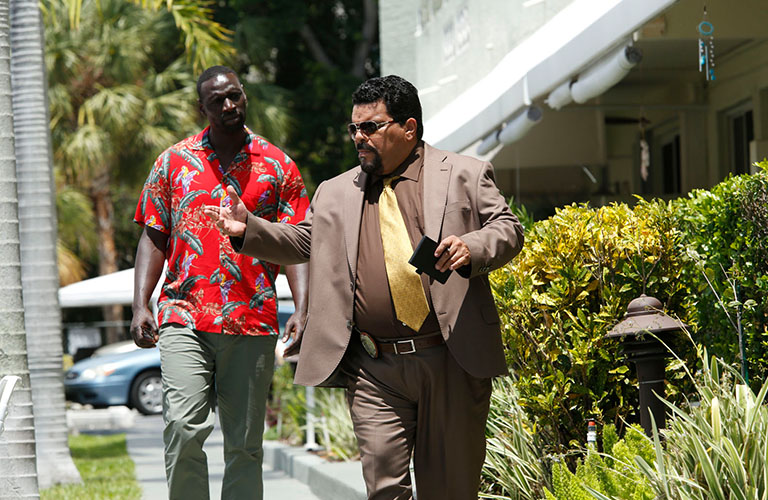 Комедия «Шутки в сторону-2: Миссия в Майами»