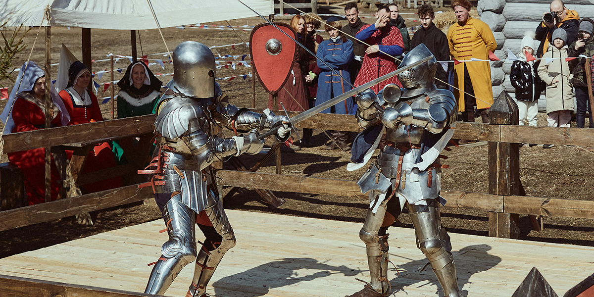 Рыцарский Суздаль: турнир средневековых воинов под взорами Дамского суда