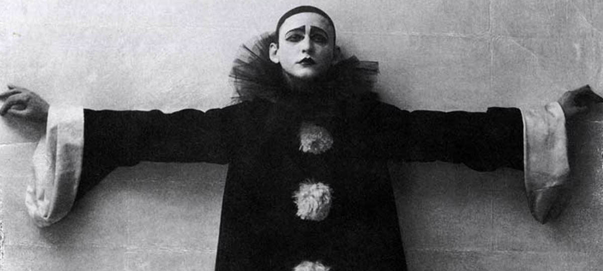 Вспоминая Вертинского: Пюпитр-спектакль «За любовь благодарю...»