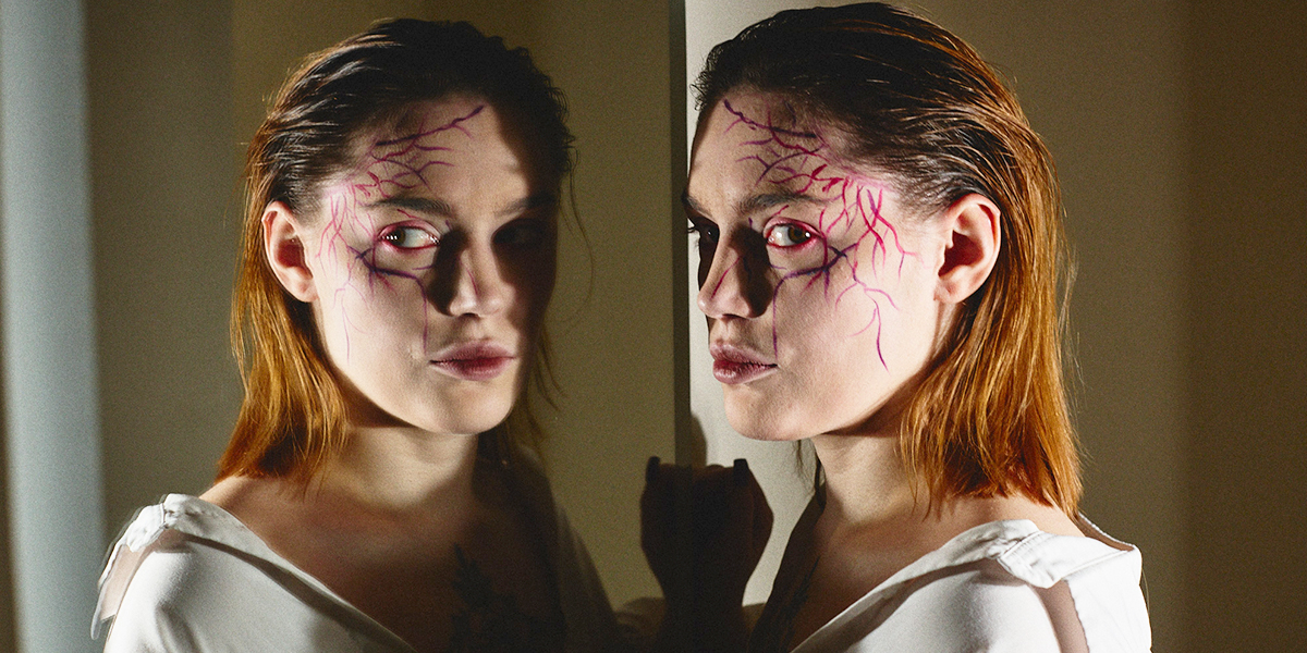 Томная вампирша и призрак в духе Demon Hunters: туториал по созданию образов на Хеллоуин