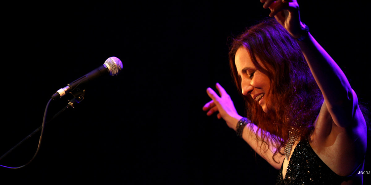 Ольга Арефьева: Сольное плавание со старыми и новыми хитами