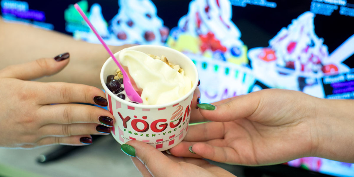 Стартап со вкусом: Во Владимире открылся йогурт-бар с полезными десертами