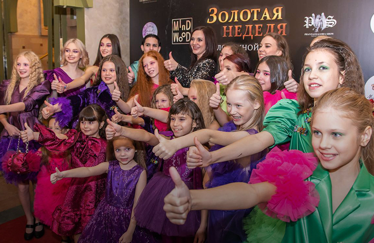 Золотой показ и море комплиментов — владимирские дети блеснули на неделе моды в Москве