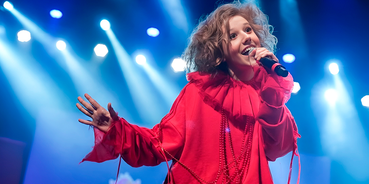 «Ей аплодировали до самого отеля»: как финалистка детского «Голоса» покорила фестиваль в Сан-Ремо