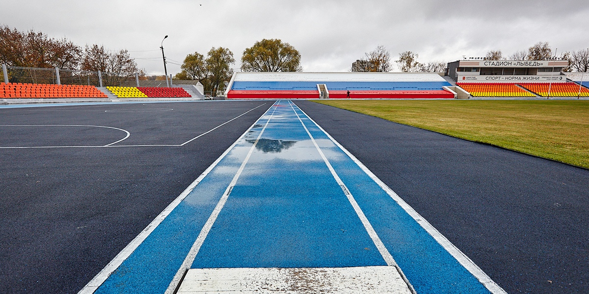 Ремонт центральной трибуны и площадки для игры в футзал — новый виток реконструкции стадиона «Лыбедь»