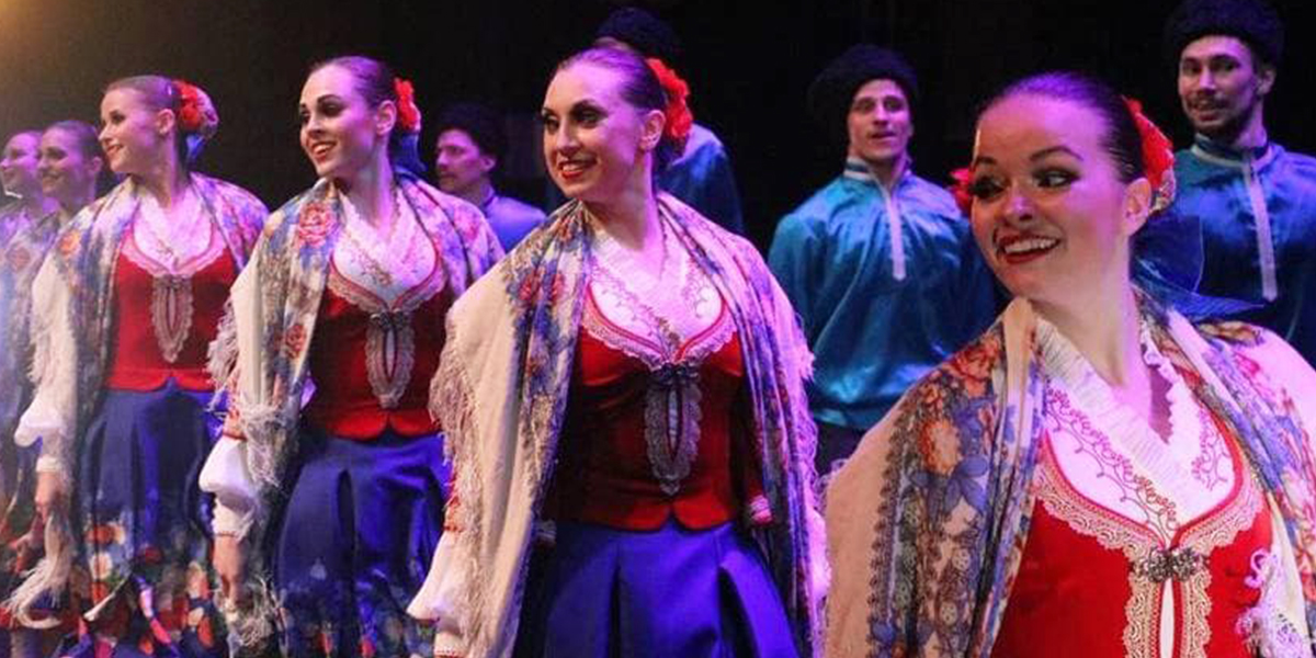 Владимирские исполнительницы народных танцев про образы былинных красавиц и гастроли
