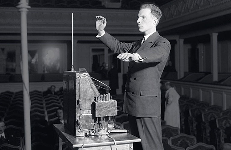 Знакомимся и получаем удовольствие от голоса терменвокса