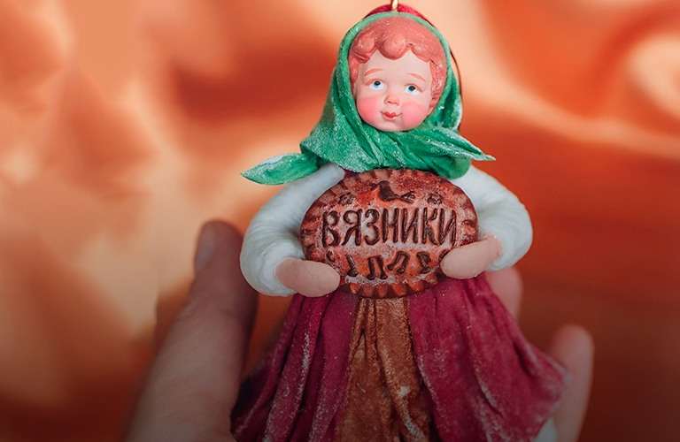 Ватная девочка из Вязников и шоколадные конфеты из Владимира в числе лучших сувениров страны