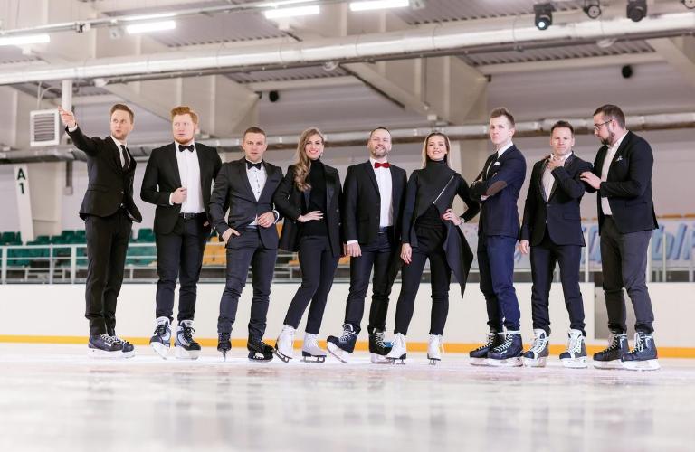 «Big love на льду»: Яркое шоу, хоккейный матч и много вкусняшек