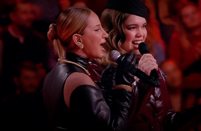 Царицы поют «Царицу»! Анна Асти исполнила свой хит дуэтом с певицей из Владимира
