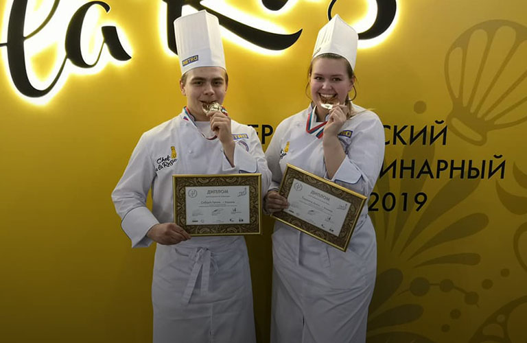 Владимирцы победили в кулинарном чемпионате Chef a la Russe и встретили Константина Ивлева
