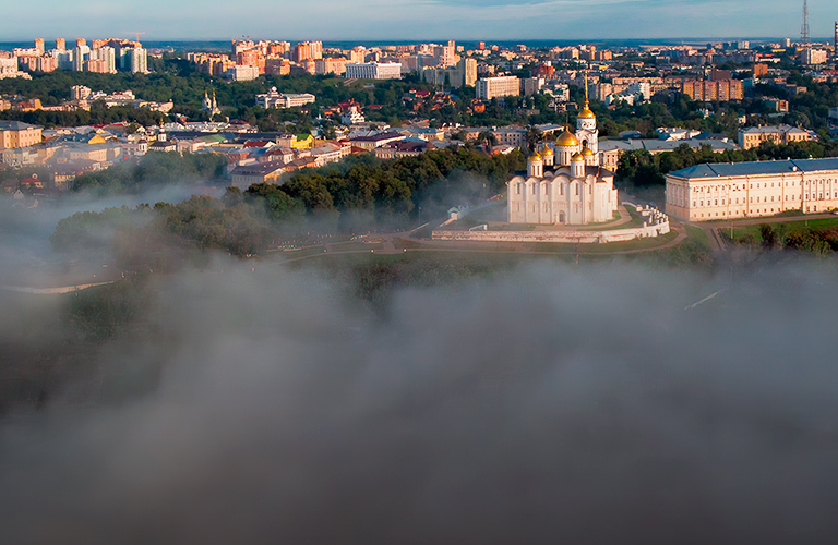 Заоблачный Владимир. Пилоты дронов поделились неземными видами города