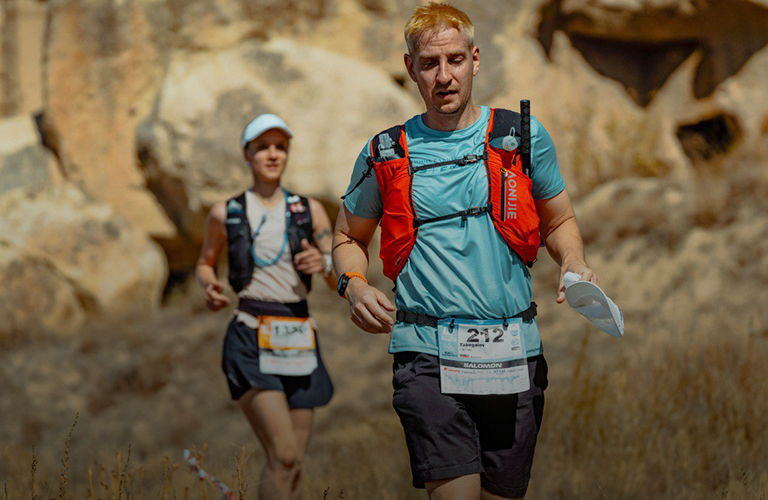 «Получил тепловой удар и отключился». Фанат челленджей из Коврова пробежал в Каппадокии 120 км за сутки