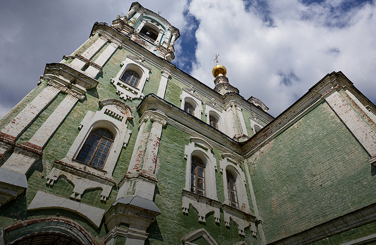 Никитская церковь во Владимире: шедевр провинциального барокко и памятник местным купцам
