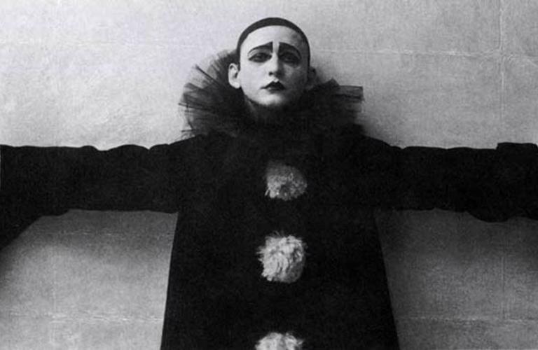 Вспоминая Вертинского: Пюпитр-спектакль «За любовь благодарю...»