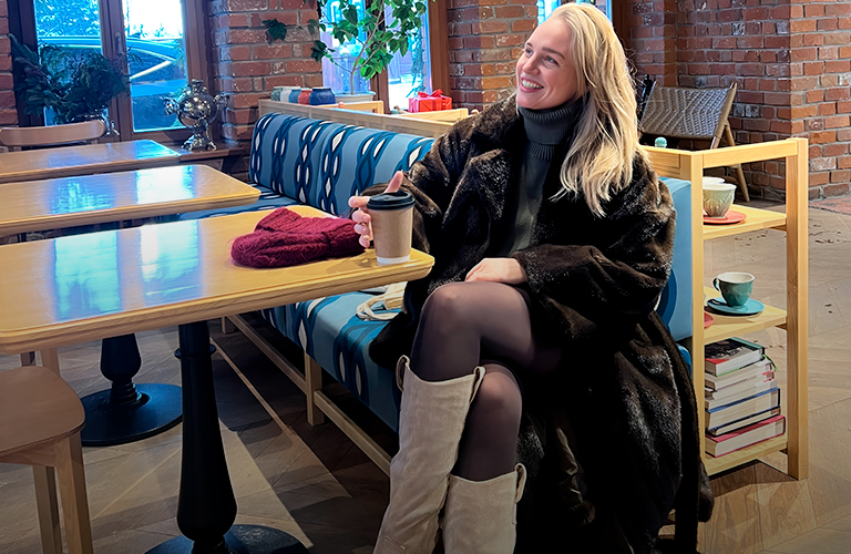 Из столицы в провинцию. Почему актриса Ирина Савакова вернулась в Суздаль спустя 14 лет?