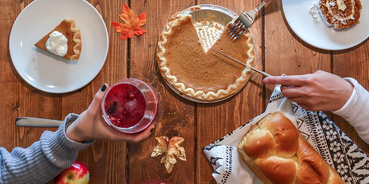 Ужин в «Кругу» друзей и любимая всеми шаурма