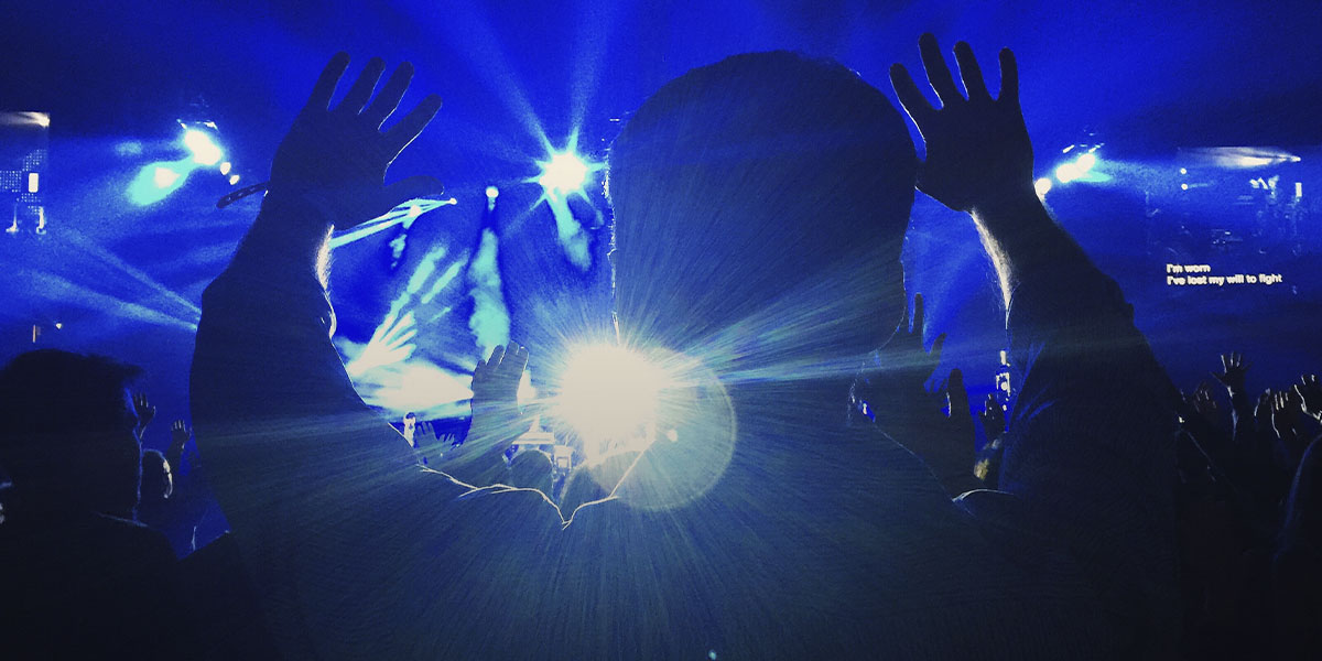 Если хотите мощного и космического рок-вечера...