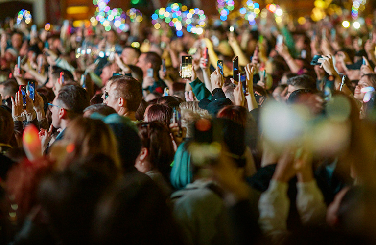 Под хиты «На-На» и показы от «Союзмультфильма». Как Владимир отметит 1035-летие?