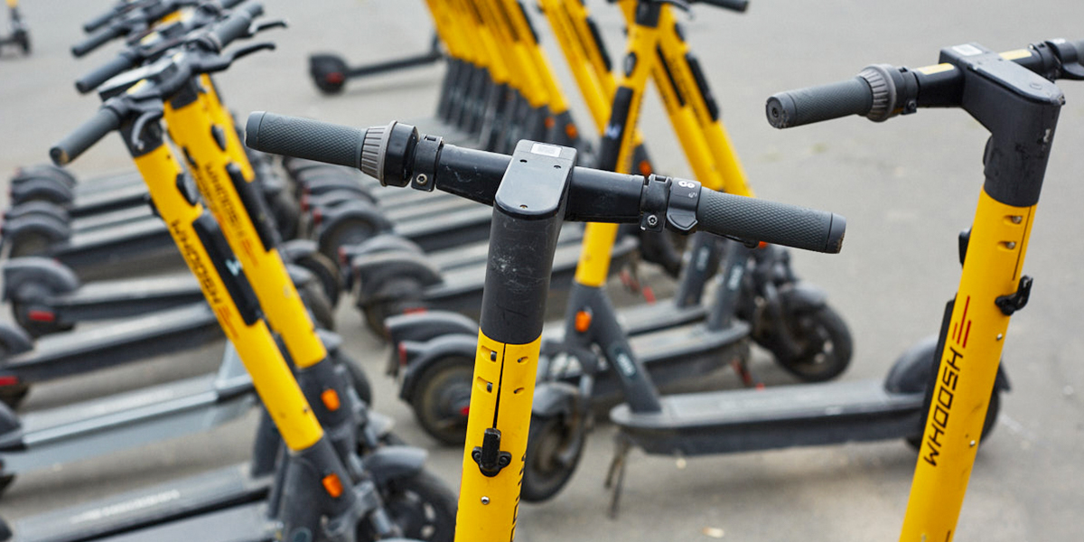 Самокатный этикет. Удастся ли Владимиру победить «ураган на колесах» с помощью штрафов?