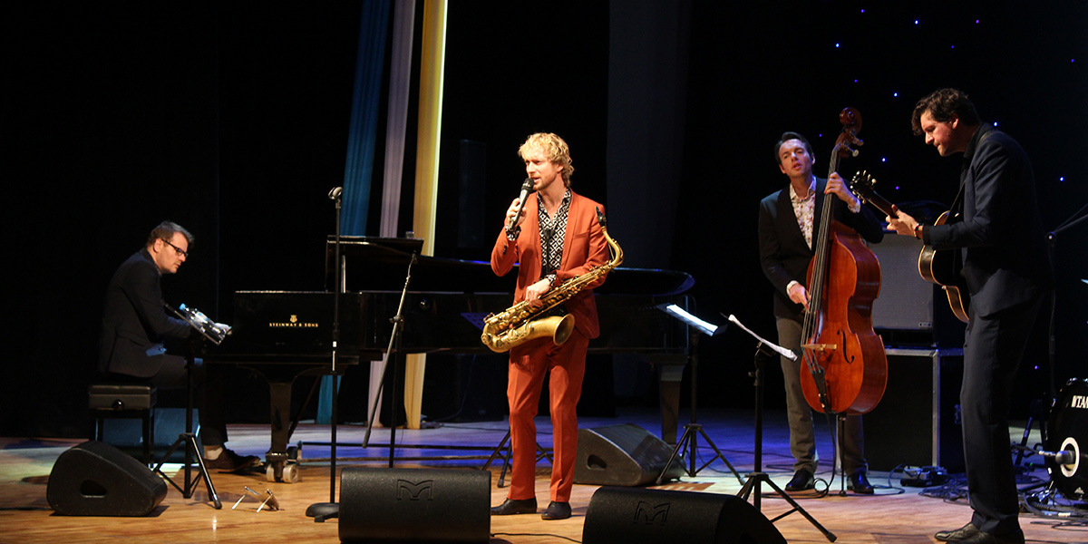 Владимирцев познакомили с американскими и датскими джазовыми звездами