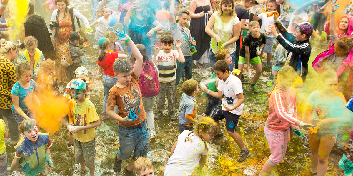 Краски холи, пенная вечеринка и лазертаг: в Суздале пройдет грандиозный детский фестиваль!