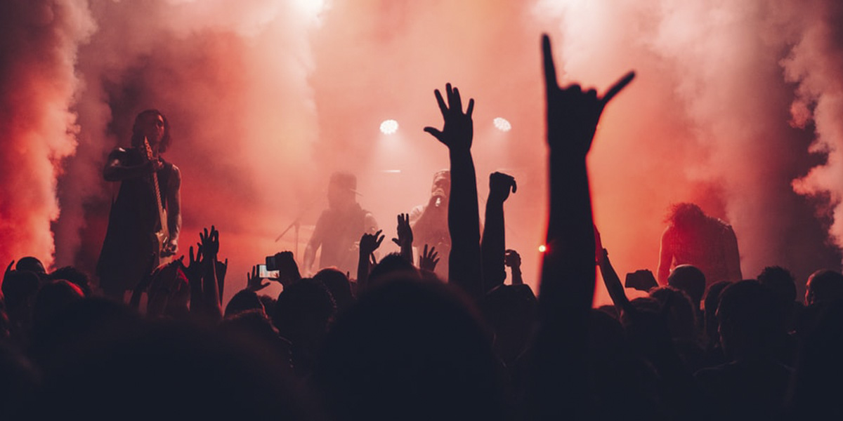 Клубный дайджест: кельтское диско и женский голос «Руки вверх» 